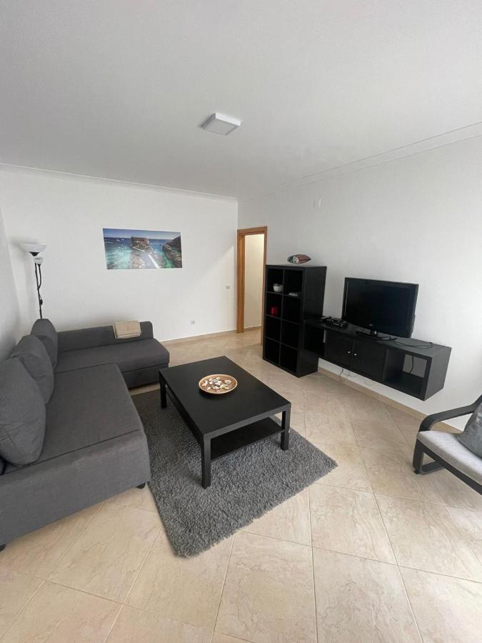 Cricket Apartments Фехео Екстериор снимка