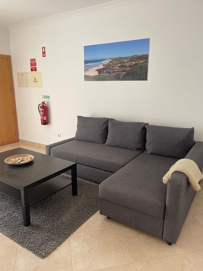 Cricket Apartments Фехео Екстериор снимка