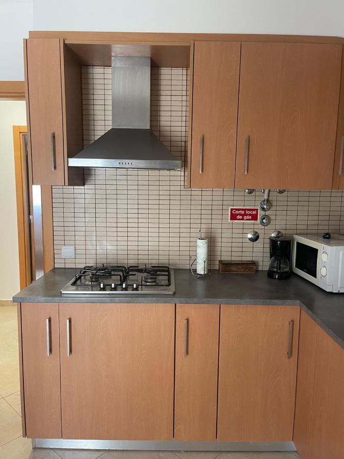 Cricket Apartments Фехео Екстериор снимка