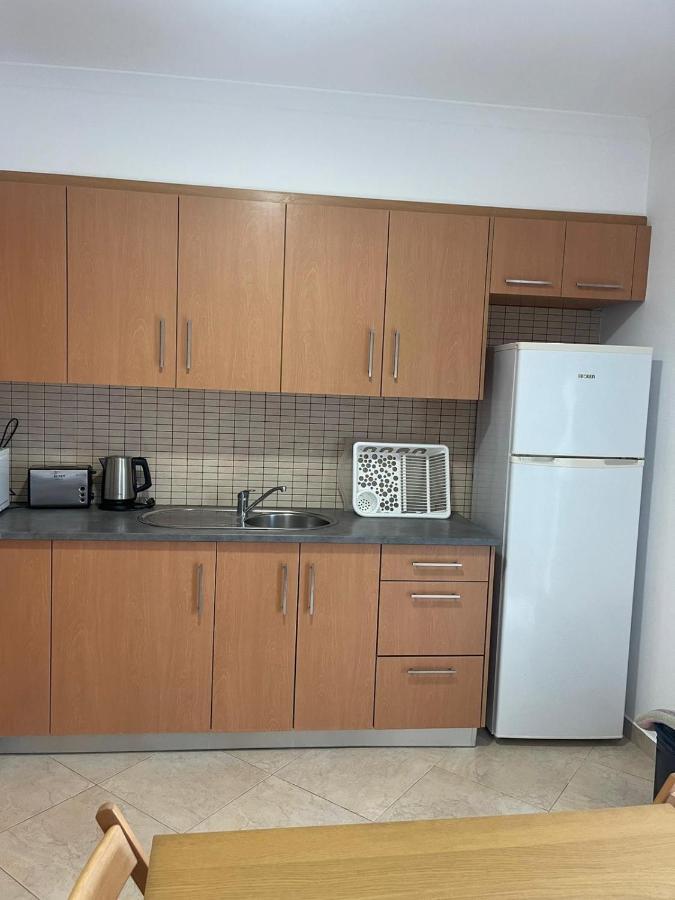 Cricket Apartments Фехео Екстериор снимка