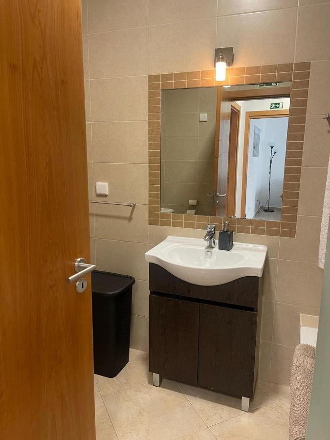 Cricket Apartments Фехео Екстериор снимка
